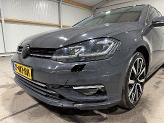 Volkswagen Golf 1.4TSI 110kW Automaat Highline Pano Business R picture 24