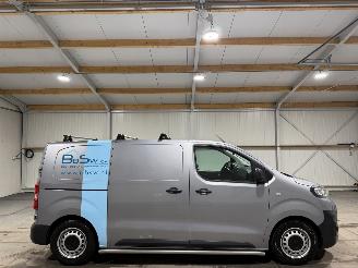 krockskadad bil bedrijf Peugeot Expert 1.5BlueHDI 75kW Airco Navi Camera Stardard Premium 2021/8