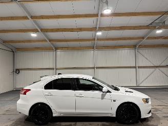 Auto incidentate Mitsubishi Lancer 1.6 86kW Airco Limited Edition 2016/2