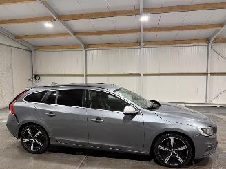 Volvo V-60 2.0D4 140kW Automaat SUMMUM picture 2