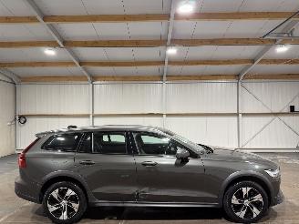 Auto incidentate Volvo V-60 Cross Country 2.0B5 184kW Automaat AWD Pro 2021/2