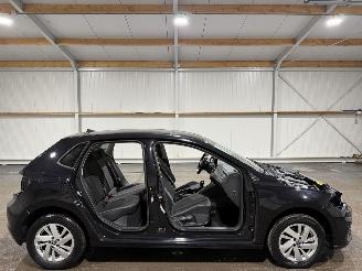 Schadeauto Volkswagen Polo 1.0TSI 81kW Automaat Business 2023/2