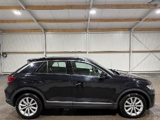Schadeauto Volkswagen T-Roc 2.0TDI 110kW Automaat Sport 2019/2