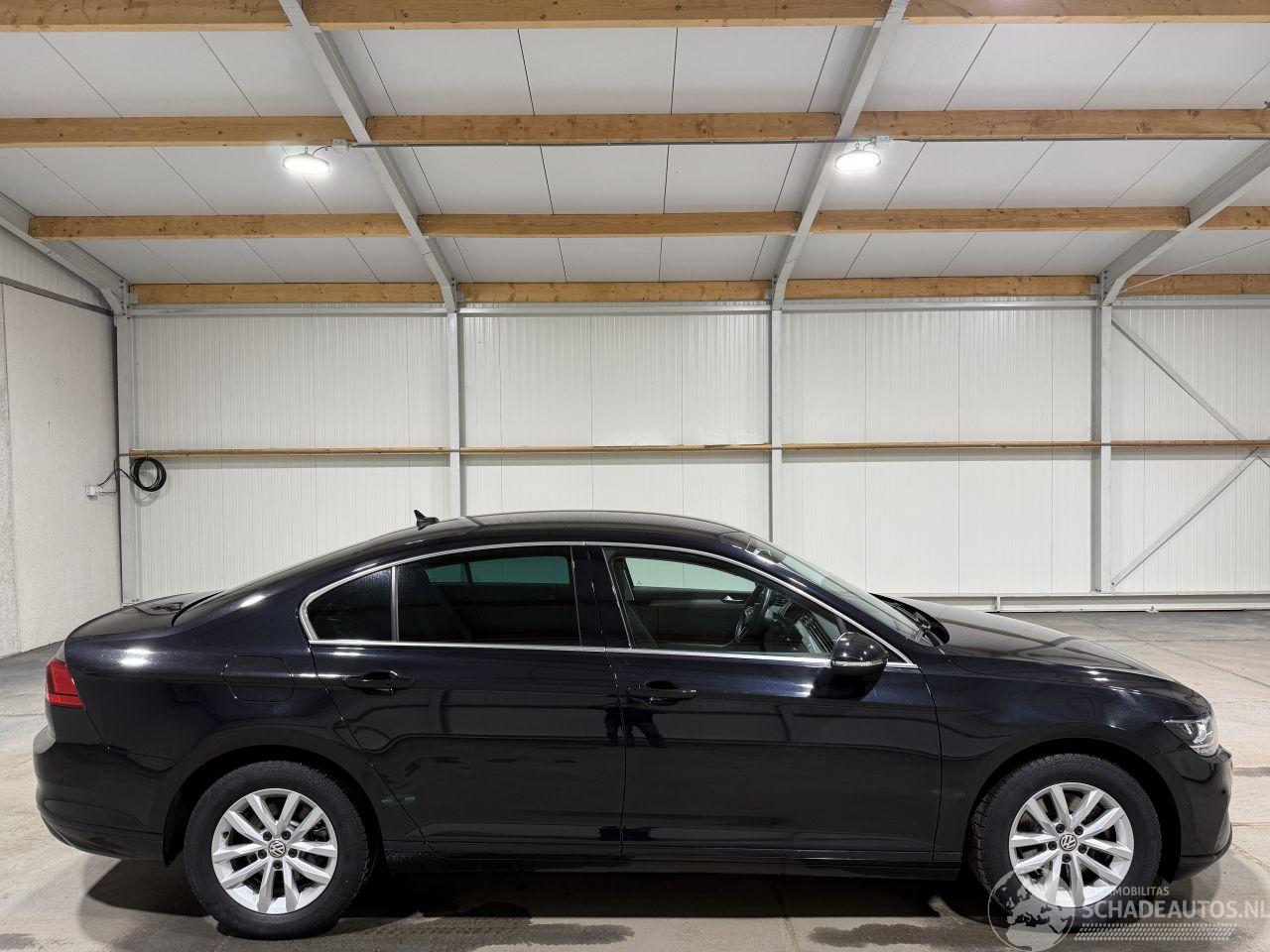 Volkswagen Passat 1.5TSI 110kW Camera Elegance