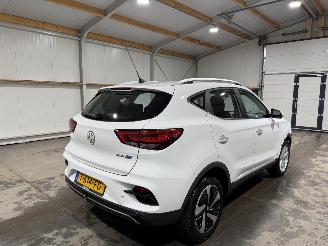 MG ZS 50kWh 130kW EV Standard Range Comfort picture 6