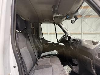 Renault Master 2.3dCi 107kW Laadback Eco picture 18