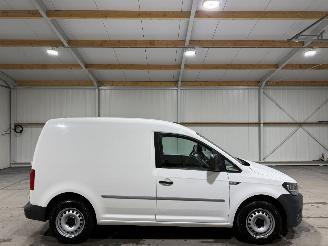 Vaurioauto  commercial vehicles Volkswagen Caddy 2.0TDI 55kW BMT Trendline 2016/7