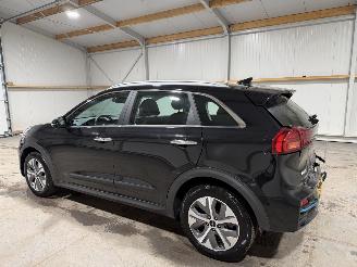 Kia e-Niro 64kWh 150kW Automaat Dynamicline picture 11