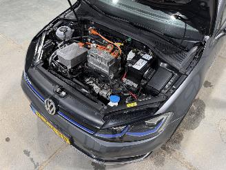 Volkswagen e-Golf 36kWh 100kW Automaat E-Dition picture 29