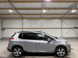 Unfallwagen Peugeot 2008 1.6e-HDI 85kW Allure Clima Pano 2014/1
