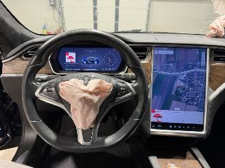 Tesla Model S 75kWh Base 235kW Pano picture 26