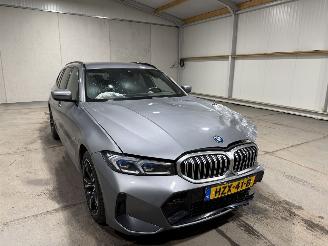 BMW 3-serie 330e 135kW Automaat Camera picture 3