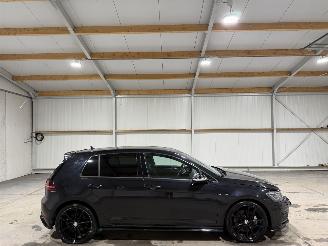 damaged passenger cars Volkswagen Golf R 2.0TSI 221kW Automaat 4-Motion R Pano 2019/2