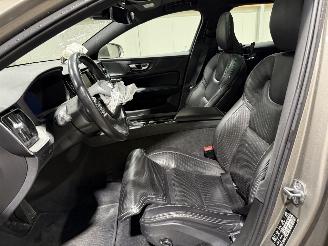 Volvo V-60 2.0T6 228kW Automaat Pano Inscription picture 30