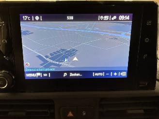 Toyota Proace CITY 1.2Turbo 96kW Automaat Live picture 31