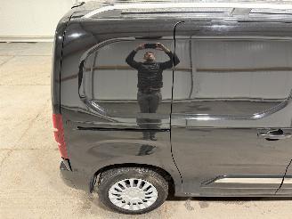 Toyota Proace CITY 1.2Turbo 96kW Automaat Live picture 18