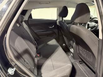 Hyundai Kona 65.4kWh 160kW Comfort Electric picture 24
