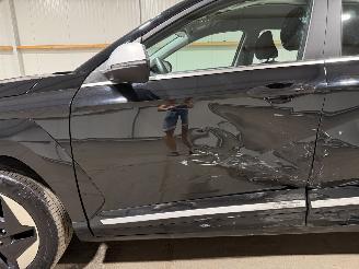 Hyundai Kona 65.4kWh 160kW Comfort Electric picture 14