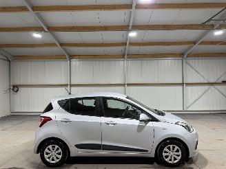Hyundai I-10 1.0i 49kW i-Motion Clima Comfort 2017/1