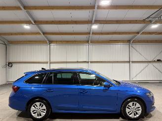 damaged passenger cars Skoda Octavia 1.0TSI 81kW Clima Business Edition 2021/2