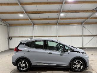Coche accidentado Opel Ampera-E 60kWh 150kW Business Executive 2019/4