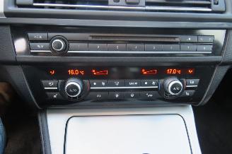 BMW 5-serie 520 D High Executive 184pk Automaat 240.000km schuifdak leer navie  vol optie picture 37