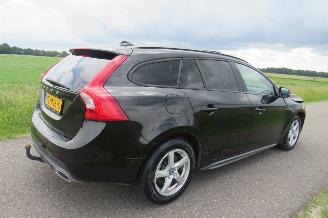 Volvo V-60 2.0 D 120 pk Pular+ Dynamic Euro 6 schuifdak Leer Camera Navigatie 2017 2017/8