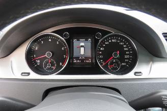 Volkswagen Passat 1.4 TSI 122pk High Executive Blue motion  2012  Automaat  navigatie clima leer  vol optie picture 15