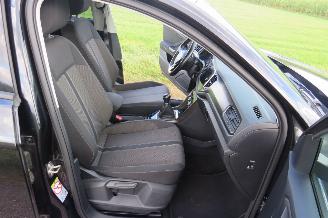 Volkswagen T-Roc 1.0 TSi  116pk Sport 77.000km nap  Camera Navigatie [ parkeerschade  nieuwstaat picture 4