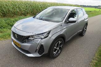 Auto incidentate Peugeot 3008 1.2 131pk!! Pure Tech Active Pack 65.000km nap Camera Navigatie  2021 Euro6 2021/6