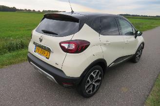 uszkodzony samochody osobowe Renault Captur 1.2 TCE 118pk Automaat 70.000km nap Camera Navigatie Clima  2017 -06 2017/6