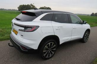 skadebil auto Renault Austral 1.2 E Tech Hybride  13.000km Automaat 200 Techno 131pk Euro 6 2023/9