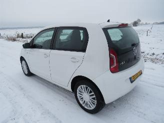 krockskadad bil auto Volkswagen Up! 1.0 High Up  5drs Airco Navigatie 08-2014 Parkeerschade Bumper voor 2014/8
