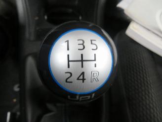 Volkswagen Up! 1.0 High Up  5drs Airco Navigatie 08-2014 Parkeerschade Bumper voor picture 18