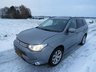 Mitsubishi Outlander 2.0 PHEV Automaat Elektrisch/ Benzine 4x4 Instyle 170.000km nap  [ top topstaat picture 6