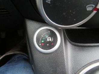 Mazda 2 1.3  GT M Line Benzine/ Lpg  2011-09  Parkeerschade picture 4