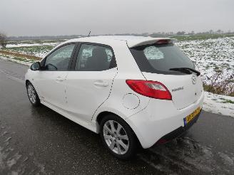 Unfallwagen Mazda 2 1.3  GT M Line Benzine/ Lpg  2011-09  Parkeerschade 2011/9