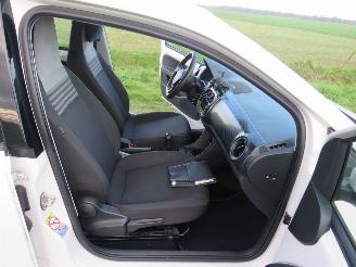 Volkswagen Up! 1.0  BMT Move Up  2019  5DRS airco picture 13