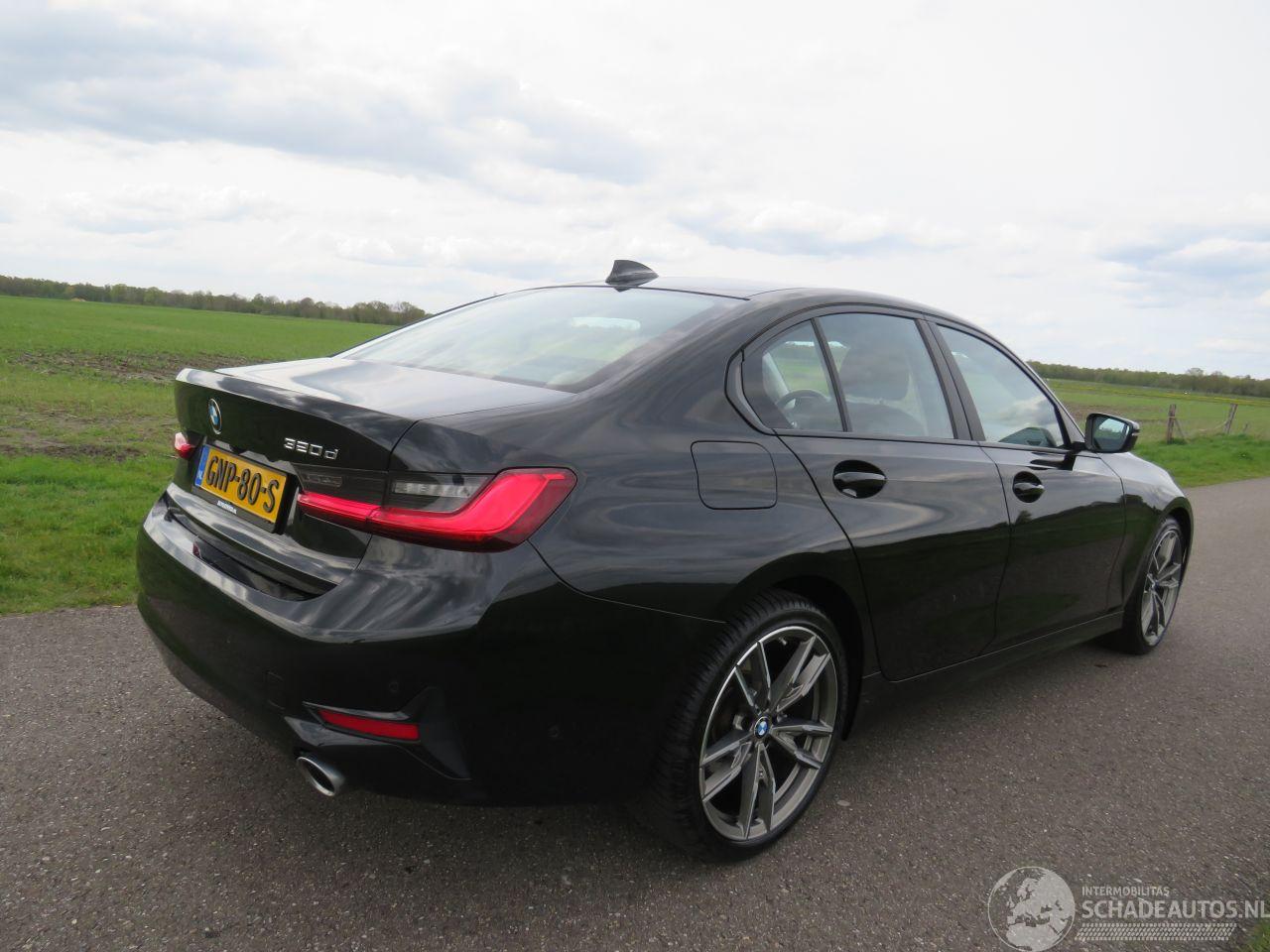 BMW 3-serie 320D Aut  190 PK M Edition High Executive Edition  2020 Sedan camera navigatie clima