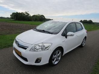 skadebil auto Toyota Auris 1.8 Automaat  Full Hybrid Elektrisch benzine 170.000km camera navigatie  airco 2010/11