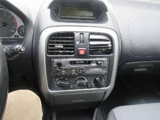 Mitsubishi Carisma 1.6 Platium 190.000km nap 5drs  2004 Airco  [schadevrij top top staat nieuwe apk picture 9