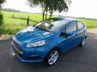 Ford Fiesta 1.0 65pk Euro 6 Style 5drs Airco Navigatie 2015 picture 3