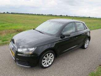 Damaged car Audi A1 Sportback 1.2 Tfsi 122pk 5drs Airco 170.000km nap Navigatie Clima Stoelverwarming  2014 2014/12