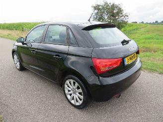 krockskadad bil auto Audi A1 Sportback 1.2 Tfsi 122pk 5drs Airco 170.000km nap Navigatie Clima Stoelverwarming  2014 2014/12