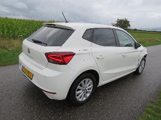 Seat Ibiza 1.0 TSi Euro 6 5Drs Style Business 2018  Airco Navigatie Nieuwstaat Stoelverwarming picture 4