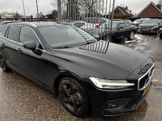 Volvo V-60 2.0 d3 momentum picture 3