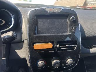 Renault Clio clio 1.2 picture 9