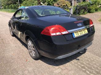 Ford Focus Focus Coupé-Cabriolet 1.6-16V Titanium picture 7