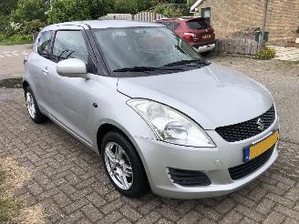 Schadeauto Suzuki Swift Swift 1.2 Comfort EASSS 2013/1