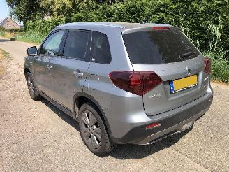 škoda osobní automobily Suzuki Vitara 1.5 hybride 4x4 vier wheeeldrive 2022/3